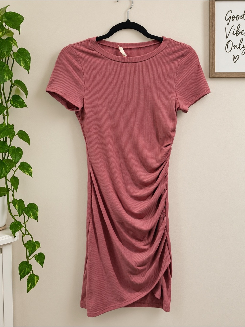 Altar'd State Dusty Rose Ribbed Ruched Short Sleeve Dress